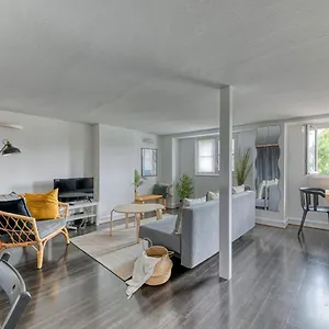 https://guestready-superb-apartment-close-to-the-quays-in-the.hotels-rhonealpes.com